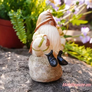 Tượng đá Gnome Tượng nhựa sáng tạo Bàn trung tâm cho kệ sách văn phòng tại nhà