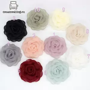 Nhíp trắng camellia thổ cẩm thời trang Hàn Quốc, dùng để xòe ve áo và chân đầm