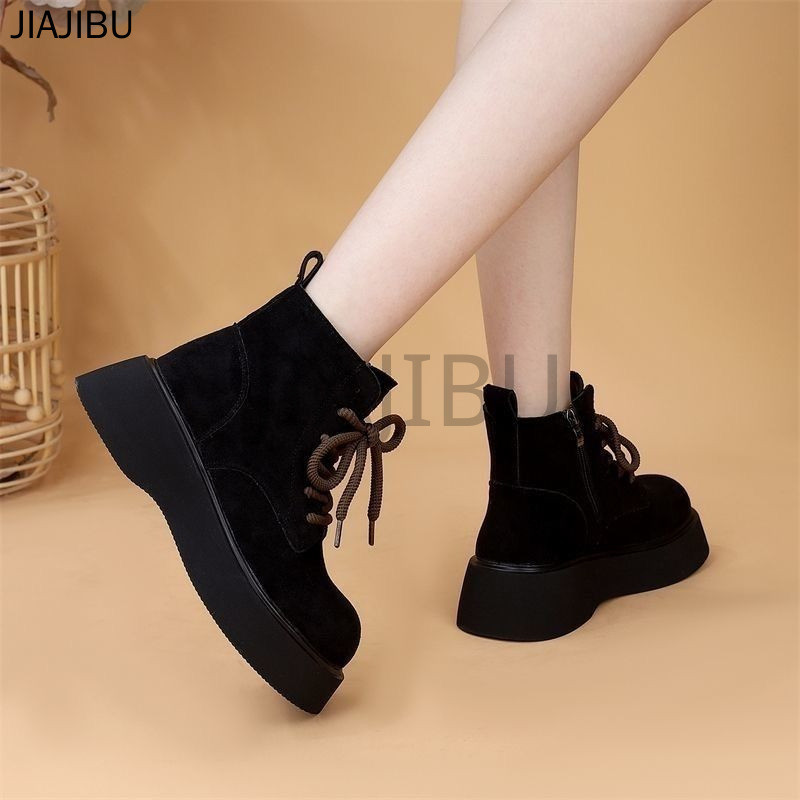 Size 35-43 Giày Bốt Chelsea Buộc Dây Bằng Da Lộn Màu Đen/nâu/kaki Mũi Tròn Chống Trượt Phong Cách Anh 42 Giày Nữ Cỡ Lớn Chất Lượng Cao 41 Korean Fashion Casual Platform Ankle Zipper Motorcycle Boots Bốt Da Lolita Nhật Bản Cổ Điển