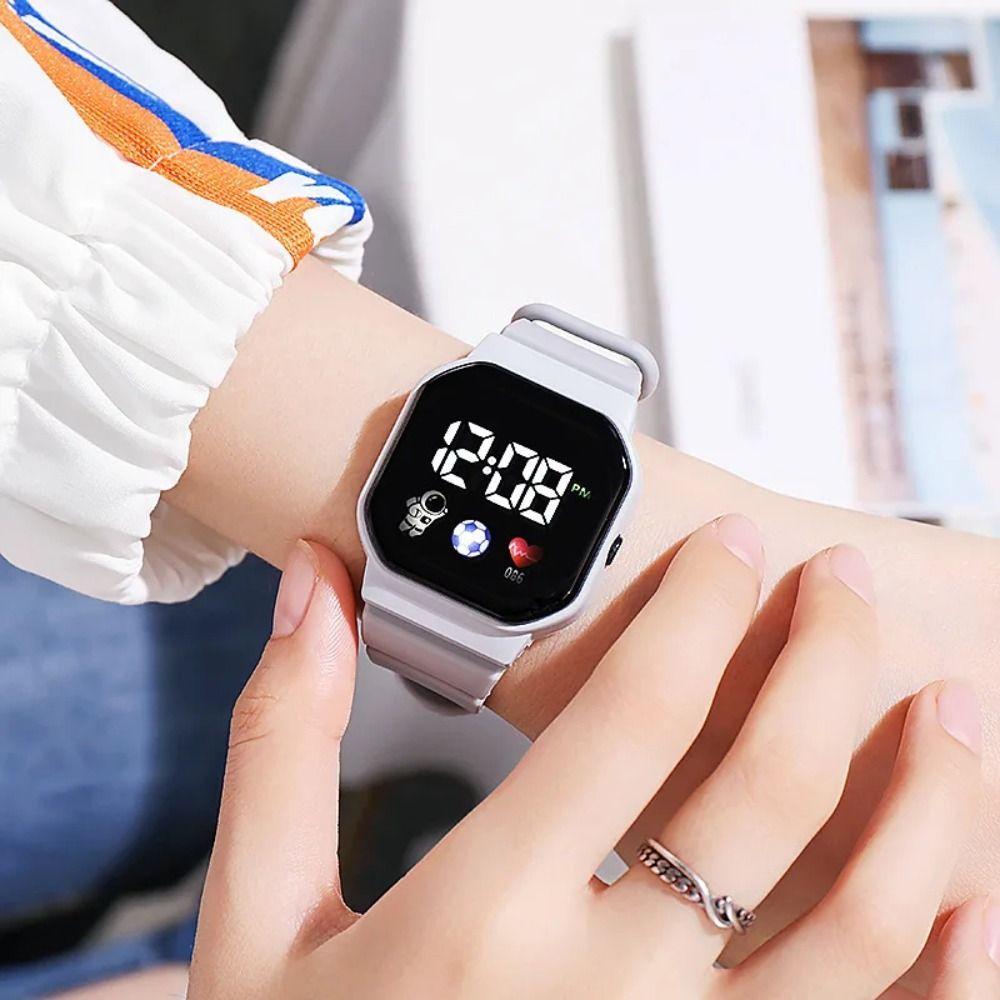 Đồng hồ thể thao trẻ em TPKSFSF98, Dây đeo silicon Đồng hồ kỹ thuật số LED chống nước, Đồng hồ đeo tay điện tử thời trang Qulaity cao Spaceman Nam nữ sinh viên