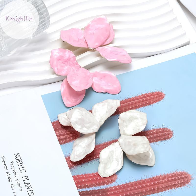 Bông tai nữ cá tính vintage kim loại lớn, phù hợp tiệc cưới và làm quà tặng thời trang