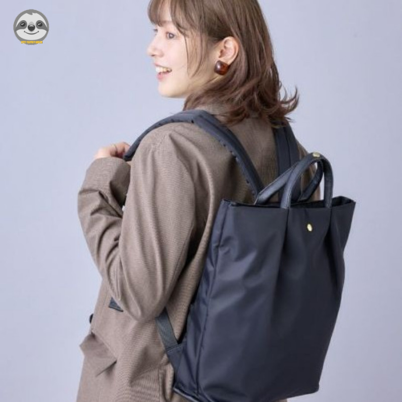 Ba lô chống nước dung tích lớn dành cho nữ / Ba lô di động đi lại bằng Nylon đơn giản / Túi đi học nhẹ dành cho học sinh