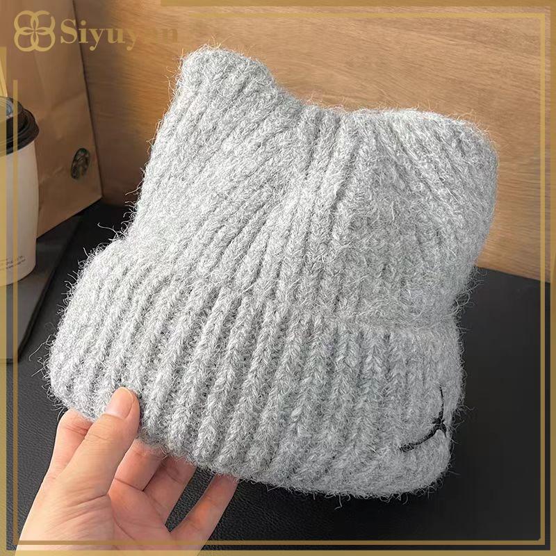 Mũ beanie tai siyuyan dệt kim ngọt ngào, họa tiết thêu - bảo vệ gió lạnh mùa thu đông cho phụ nữ Việt Nam