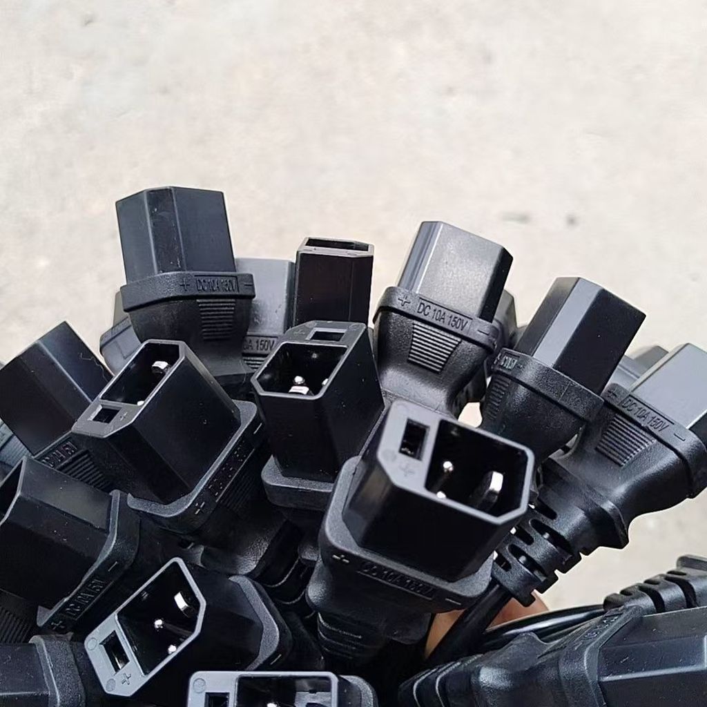 Tiêu Chuẩn Quốc Gia Mới 2 + 2 Sạc Xe Điện Cổng Sạc Sản Phẩm Nội Địa Thương Hiệu Nữ Ghế Tiêu Chuẩn Quốc Gia Ổ Cắm Đa Năng Đầu Cáp Chuyển Đổi
