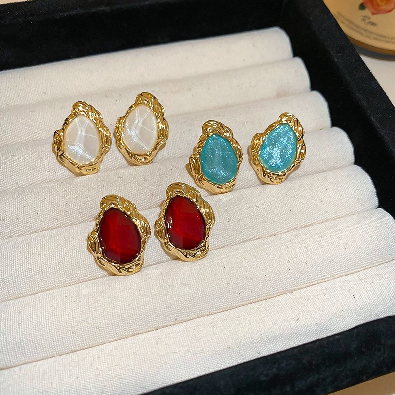 Bông tai hình ngôi sao cổ điển bằng kim loại bạc, thiết kế nhẹ nhàng và sang trọng