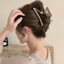 Kẹp cá mập chắc chắn với hộp đựng bằng thép không gỉ và phụ kiện ngọc trai sang trọng cho kiểu tóc Bun
