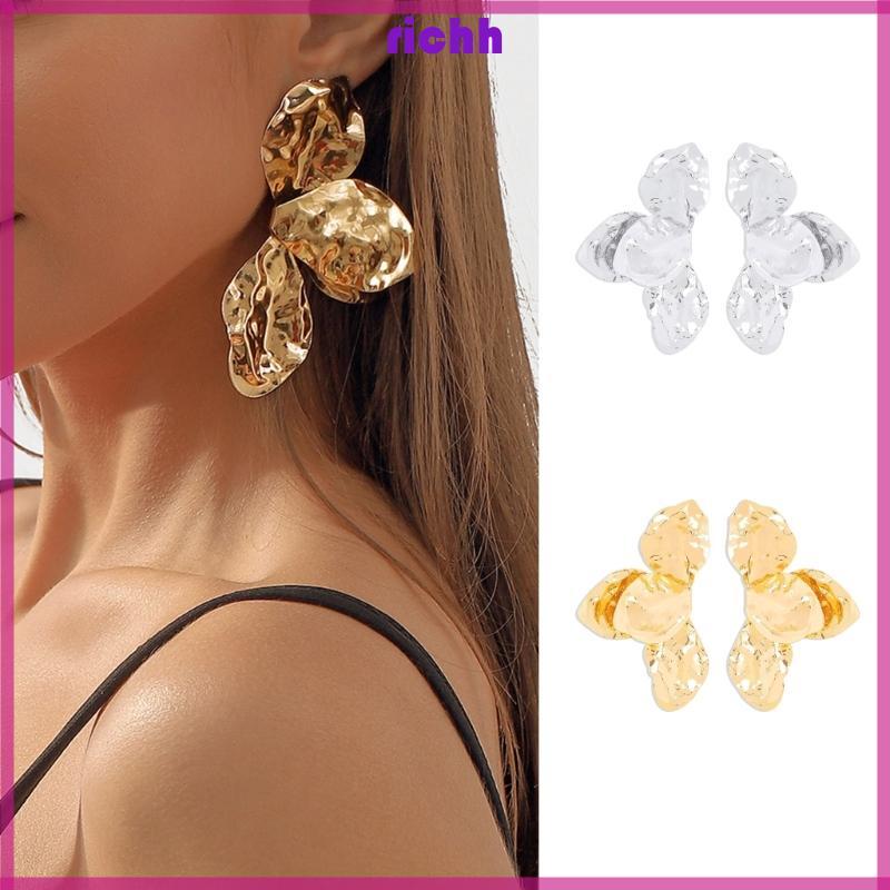 Bông tai đa dạng họa tiết, chất liệu sắt, phù hợp dự tiệc