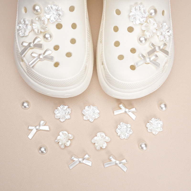 Phụ Kiện Giày Lỗ Nơ Ngọc Trai Hoa Thích Hợp Cho crocs Cao Cấp Có Thể Tháo Rời Busch Zhibixing ins