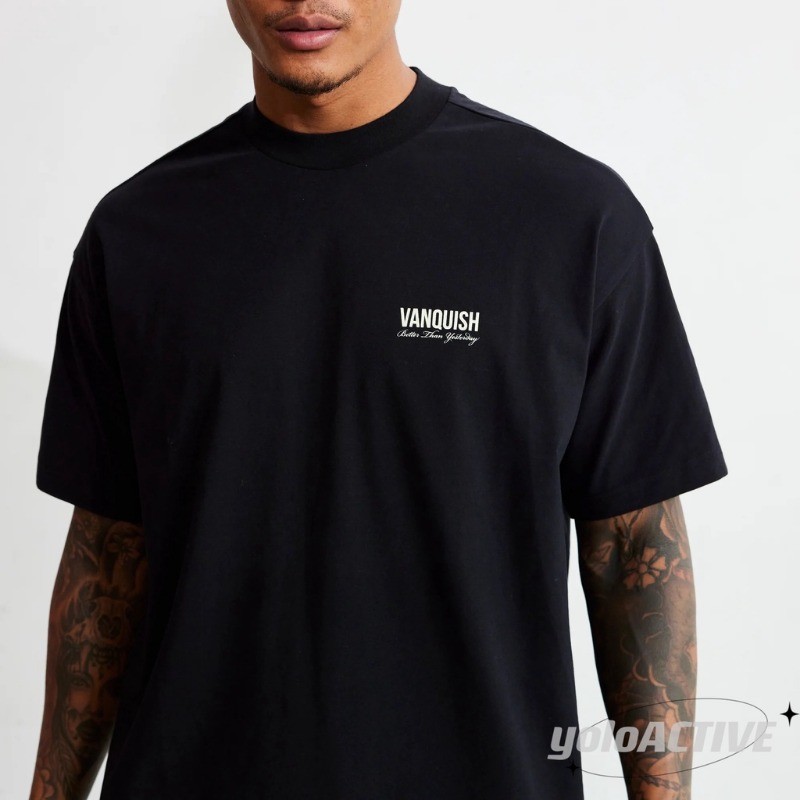 Bán chạy áo thun nam Vanquish, cổ tròn, 100% cotton nguyên chất, dáng rộng cổ điển với họa tiết thể thao và giải trí.