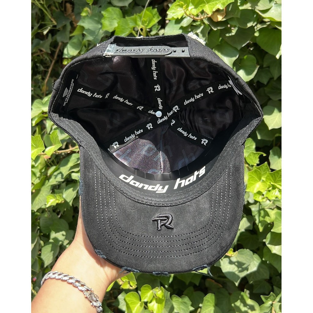 Mũ Gola Dandy màu đen cổ điển, thiết kế thêu đỏ - Hợp trend hip-hop - Vành mũ điều chỉnh được