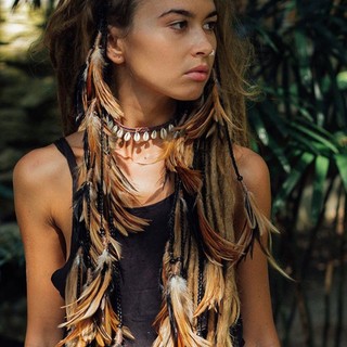 Băng đô lông vũ Bohemian, kèm khăn choàng dài đua ngựa