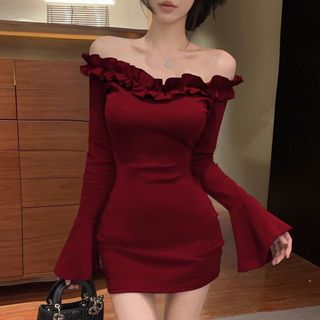 Váy phong cách Hàn Quốc bó sát cho hẹn hò mùa xuân