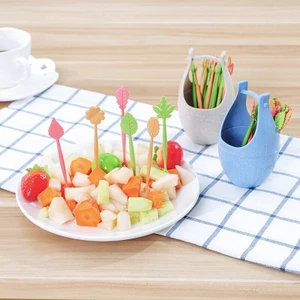Bộ 10 xiên hoa quả Việt Nhật kèm giỏ đựng dễ thương hình trái tim ở cán cầm, Bộ dĩa xiên hoa quả an toàn { H }