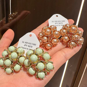 Thời trang Hàn Quốc Ánh sáng sang trọng Hoa ngọc trai Zircon Bông tai thanh lịch Bán buôn
