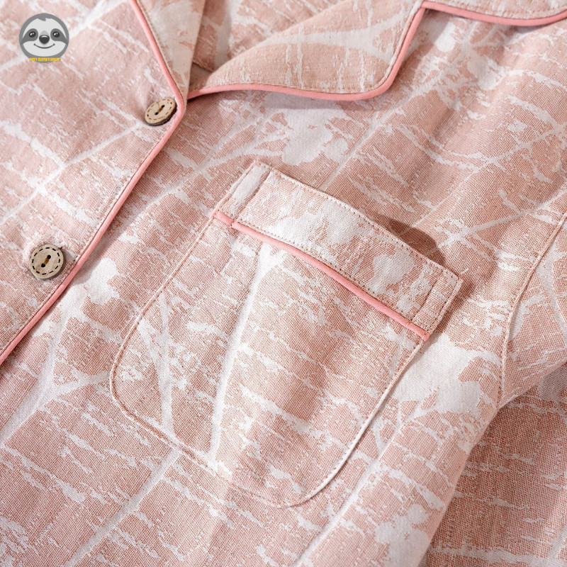 Quần dài và Cardigan từ vải lanh cotton chất lượng cao, thoáng khí, phù hợp mọi thời tiết.