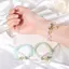 Vòng tay hạt thủy tinh và acrylic hình hoa camellia, phù hợp làm đồ thủ công DIY