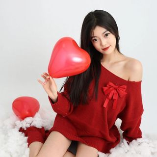 Áo len thu đông 2025 thiết kế nơ đỏ cao cấp, phù hợp cho mùa Giáng sinh