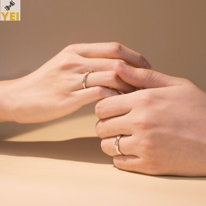 Bộ Nhẫn Cặp Đôi Màu Bạc Điều Chỉnh Size, Phù Hợp Làm Quà Tặng Kỷ Niệm Sang Trọng Cho Nữ