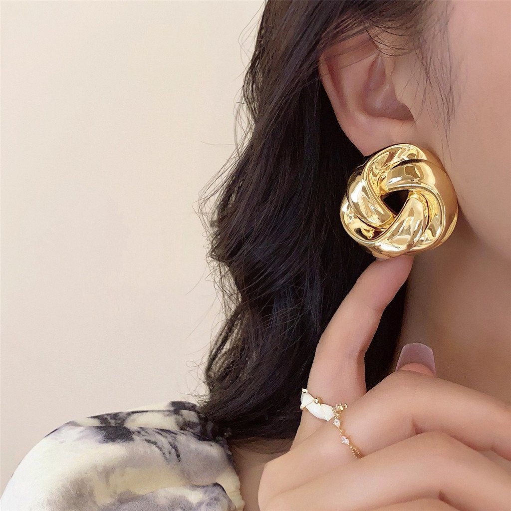 Bông tai đính hoa kim loại kiểu Pháp Retro, thiết kế thanh lịch dành cho nữ