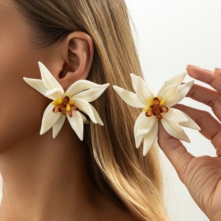Bông tai hoa lớn ba chiều acrylic lấy cảm hứng từ châu Âu và châu Mỹ,style kỳ nghỉ ngọt ngào