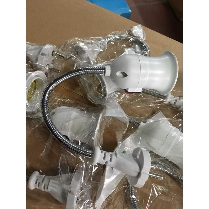 ￼Đui đèn E27 lò xo xoay 360 kèm công tắc