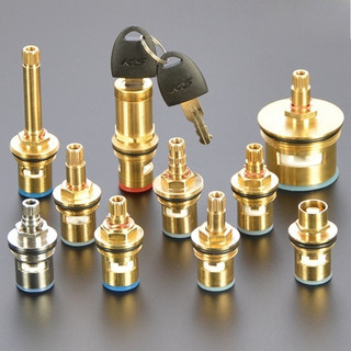 Vòi lõi van đồng Nước nóng lạnh Mở nhanh van tam giác Công tắc máy giặt Lõi van gốm Phụ kiện sửa chữa đầu đồng 【 JYD-ZZ-Z】