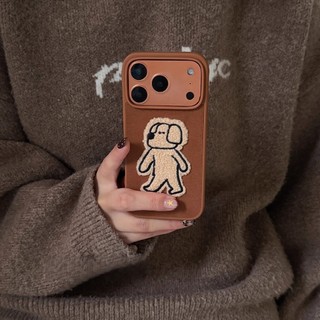 Màu nâu Sang Trọng Thêu Hoạt Hình Dễ Thương Mèo Con Chó Con Flannel Vải Ốp Lưng Điện Thoại iPhone 17Promax 17pro 14 15 16 Pro Max 13 Ngọt Ngào Nữ Tính Vỏ Di Động
