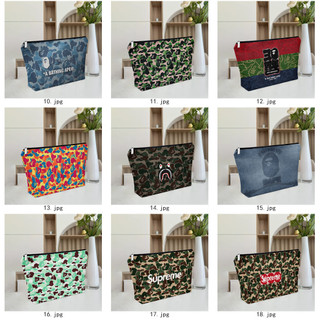 Túi đựng mỹ phẩm họa tiết BAPE phiên bản giới hạn này mang lại cảm giác cao cấp; Đó là túi đựng mỹ phẩm du lịch di động và quà tặng đa chức năng, thiết thực.