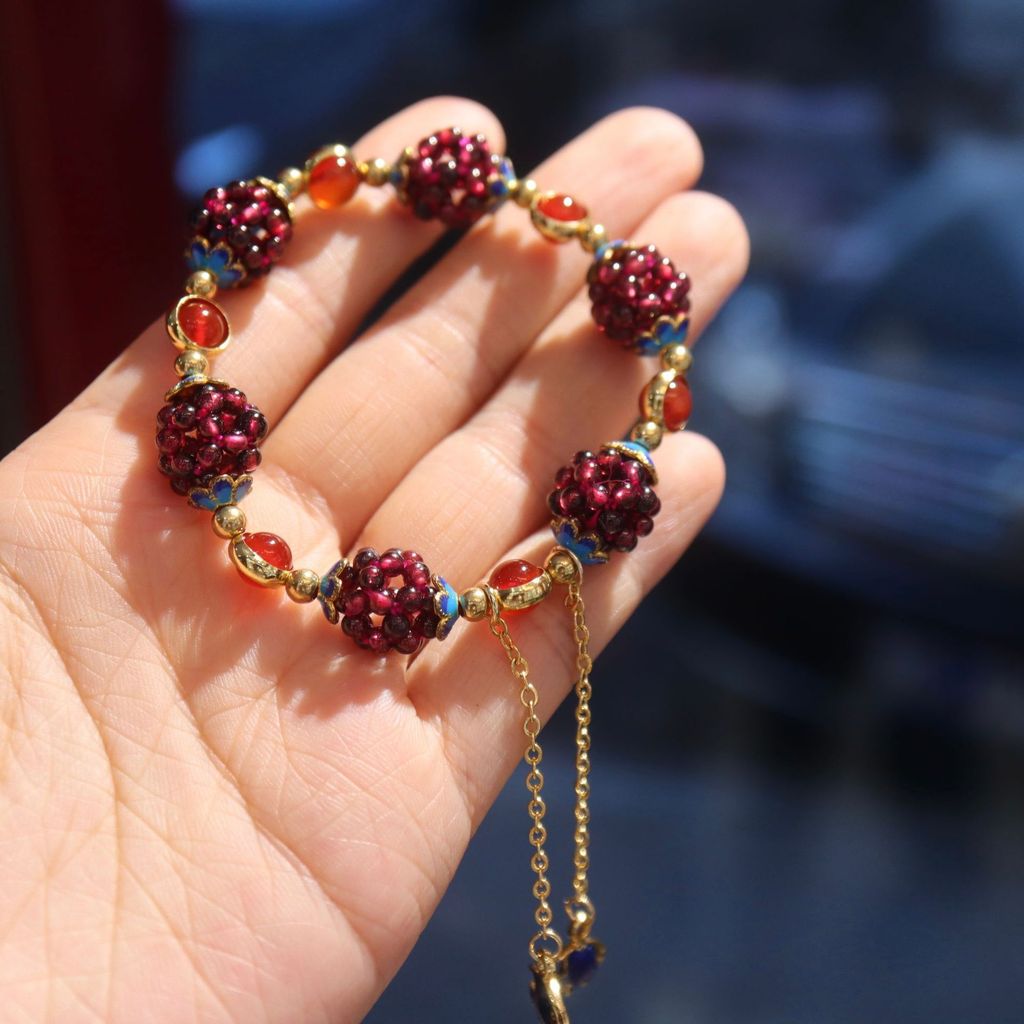 Vòng tay garnet tự nhiên đơn giản mới