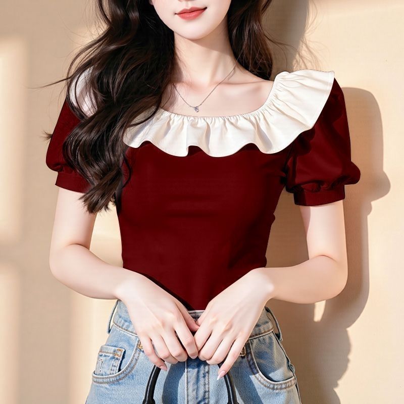 Áo cổ sen ren tay ngắn ôm vừa vặn, phù hợp mùa hè