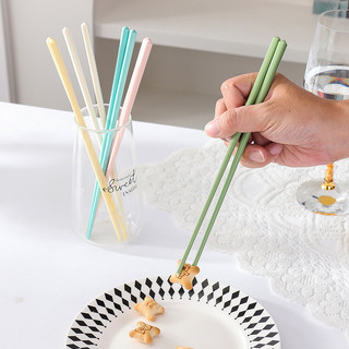Đũa gốm phong cách kem / quà tặng khử trùng và chịu nhiệt độ cao gia đình / bộ hộp quà tặng bộ đồ ăn nhỏ tươi có giá trị cao