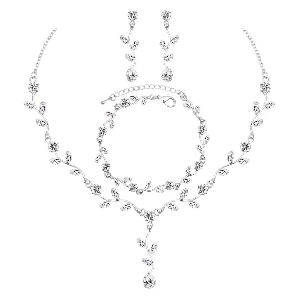Cô Dâu Vòng Cổ và Bông Tai Kim Cương - Bộ Trang Sức Sang Trọng