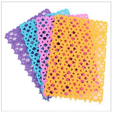 Thảm nhựa cao cấp chống lọt chân lót chuồng thú cưng 20*30