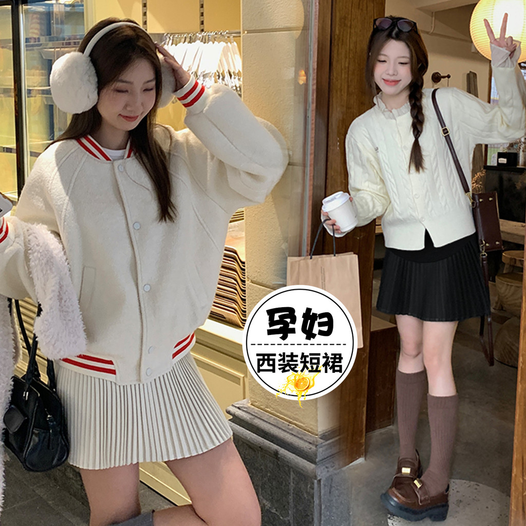 Trang phục bà bầu thời trang với váy xếp ly mùa hè
