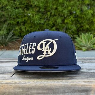 Mũ đội MLB màu xanh navy - Logo Los Angeles Dodgers - Sản phẩm mới/hàng like new