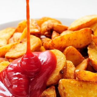 Tương Ớt Heinz 300g – Chai Thủy Tinh Cao Cấp, Vị Cay Ngọt Hòa Quyện