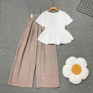 Set Áo Quần Bigsize Nữ Áo Cổ Tim Dáng Peplum Kèm Quần Suông Rộng Dễ Thương A315+Q564