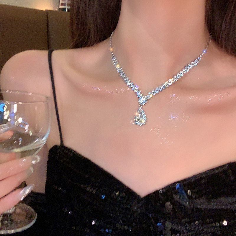 Bộ trang sức hình giọt nước kim cương Váy dạ hội Vòng cổ Bông tai Giá cả phải chăng Phụ kiện sang trọng dành cho nữ