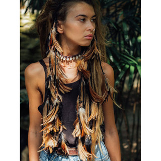 Băng đô lông vũ Bohemian, kèm khăn choàng dài đua ngựa