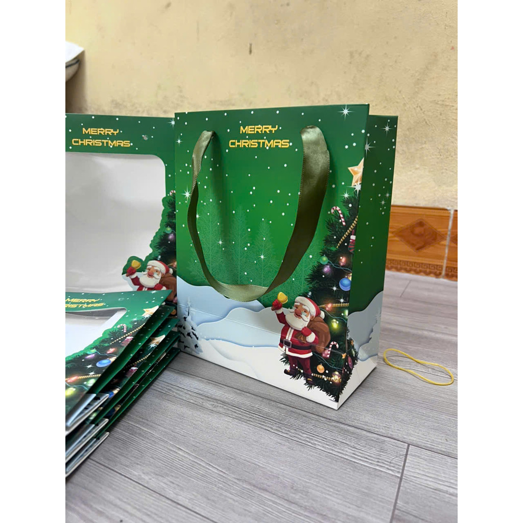 Combo 10 Túi Đựng Quà Noel Cửa Sổ Trong Mica – Túi Giấy Giáng Sinh Xanh Đựng Quà Tặng Lễ, Bao Bì Noel Đẹp