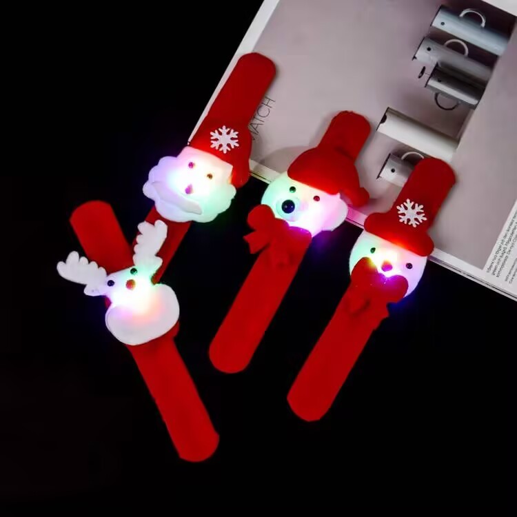 🔥 Đồ trang trí giáng sinh 🔥 đồ chơi trẻ em Santa Claus Snowman Tuần Lộc Dây Đeo Cổ Tay Món quà giáng sinh dễ thương vòng tay Noel có hàng sẵn ❄Quà Tặng Giáng Sinh Phát Sáng Pop Ring Vòng Tay Ông Già Noel Đồ Chơi Trẻ Em Quà Tặng Ngày Lễ Cho Học Sinh Và T