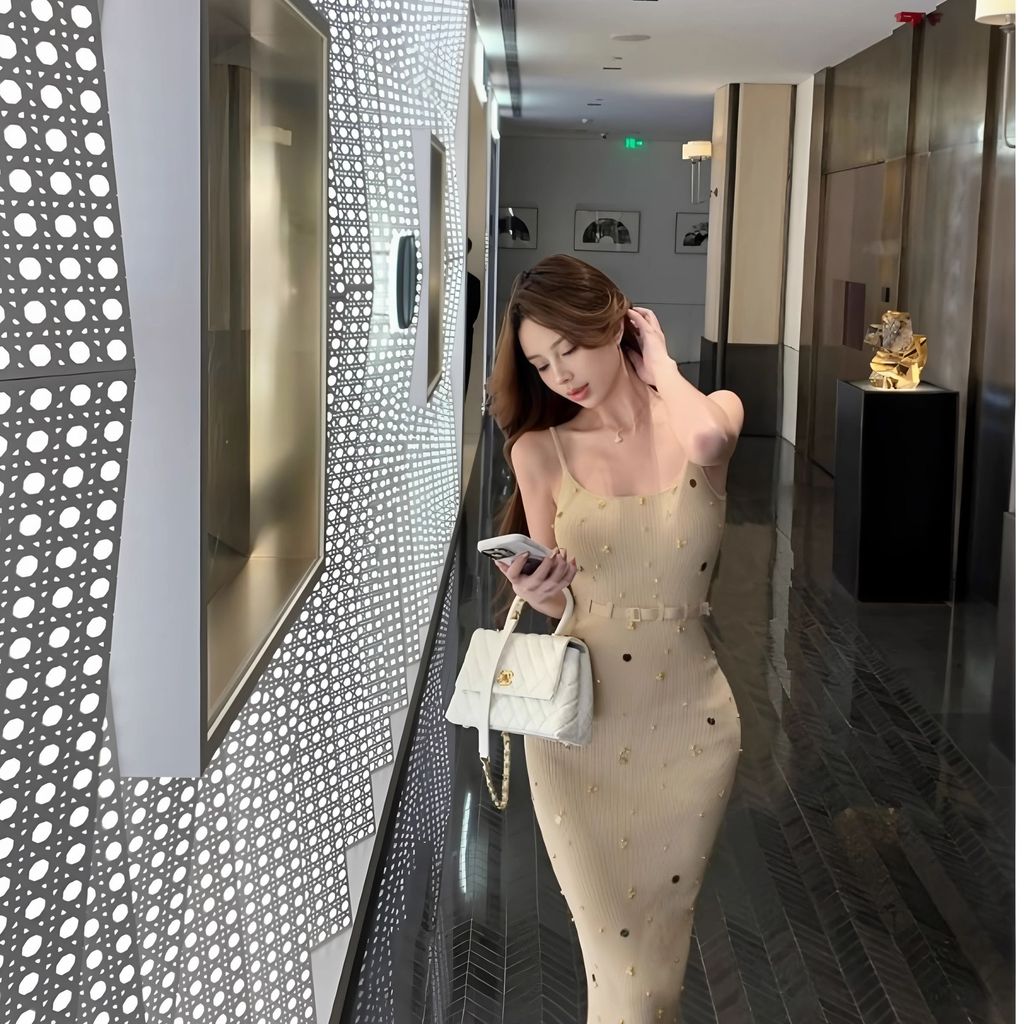 Gióp cảm đầm nữ mùa hè nguyên chất desire dệt kim, đính hạt, dáng vẻ thanh lịch tôn vòng eo