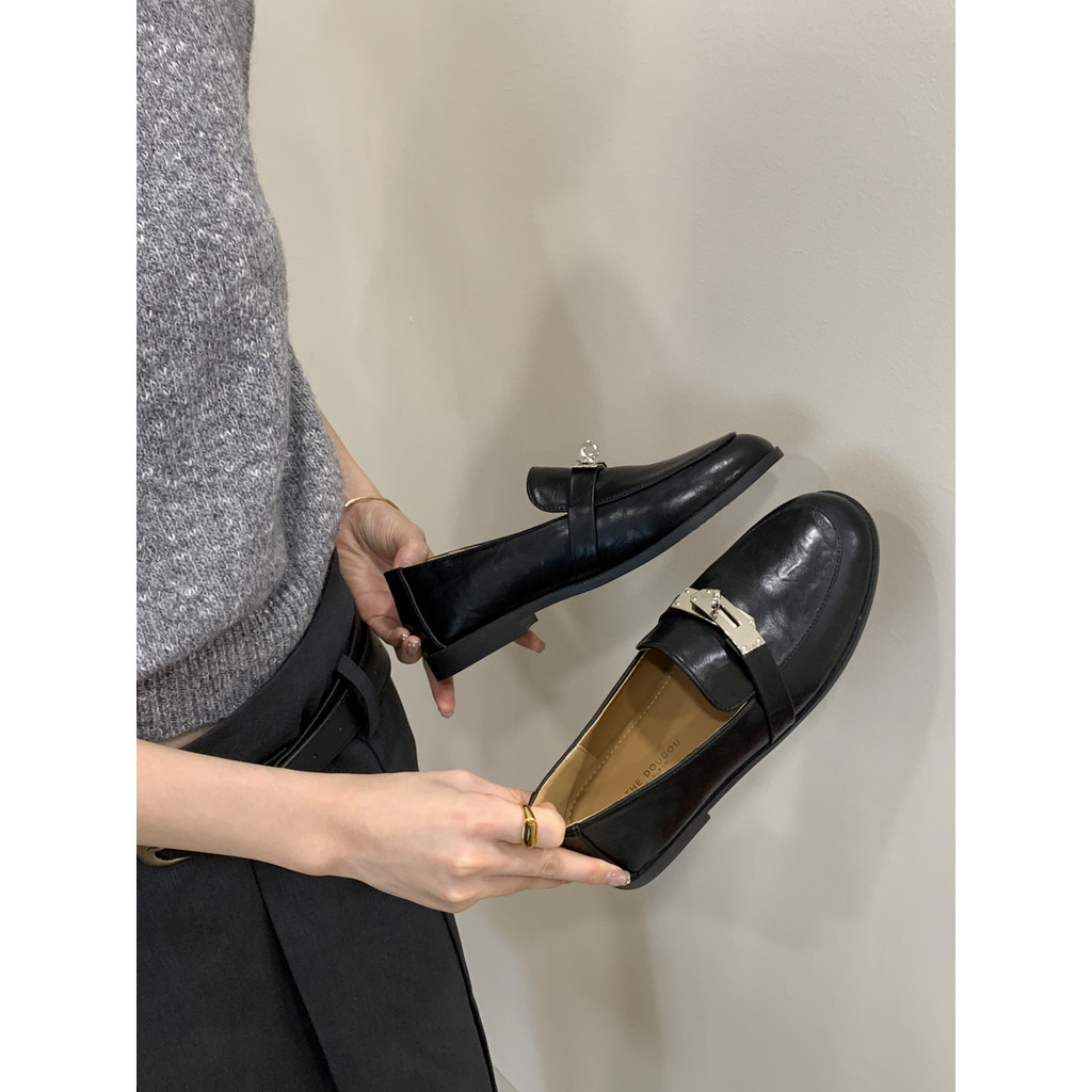 KD Khóa Kim Loại Slip-On Loafers Nữ Thu Đông 2025 Phong Cách Mới Giày Da Nhỏ Giày Đơn