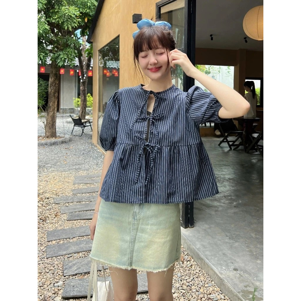 (Tặng kèm áo 2 dây) Áo Babydoll Kẻ Buộc Nơ Tay Phồng, Áo blouse Nữ Tay Bồng Kèm Áo 2 Dây_A523