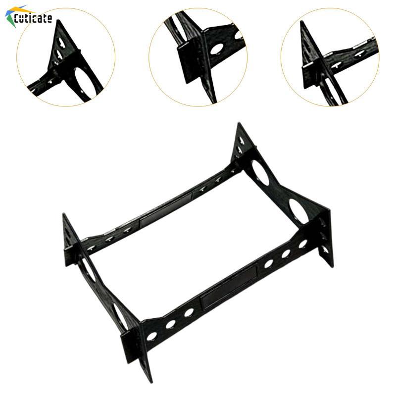 Đế trưng bày nhẹ và chắc chắn cho thuyền điều khiển từ xa, được làm bằng Polypropylen, dễ lắp ráp.