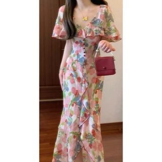 Lãng mạn theo Phong Cách Pháp - Áo Choàng Cổ Hoa Thanhh lịch