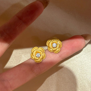 Áo phong cách châu Âu và Mỹ, thiết kế cung đình với chất liệu chải camellia