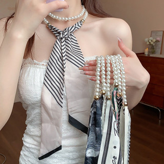 Vòng cổ ngọc trai và khăn quàng cổ - phụ kiện thời trang sang trọng