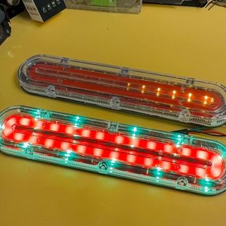 Đèn hậu sau 6 x 30cm cho xe 3 chế độ phanh, demi, xi nhan điện chung 12,24v