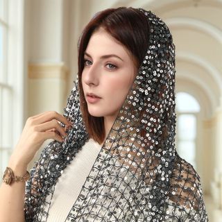 Những chiếc khăn thêu sequin tua rua cho nữ, phù hợp với đầm dạ hội và ăn tối tại sân khấu